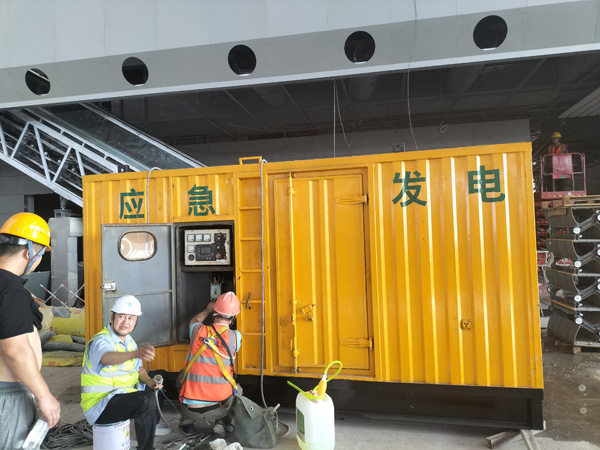 荔波怎样判断空气滤清器是否需要更换？